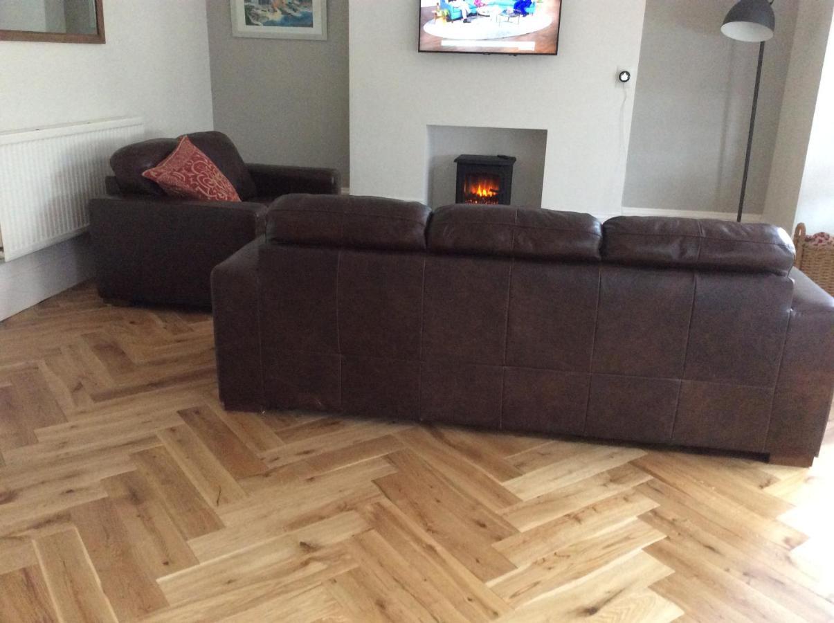 Spinnaker - Self Catering Apartment, Tenby Extérieur photo