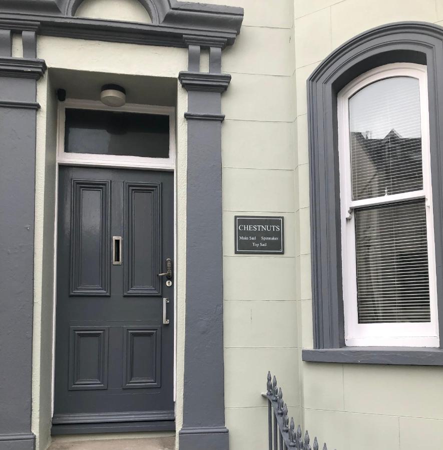 Spinnaker - Self Catering Apartment, Tenby Extérieur photo