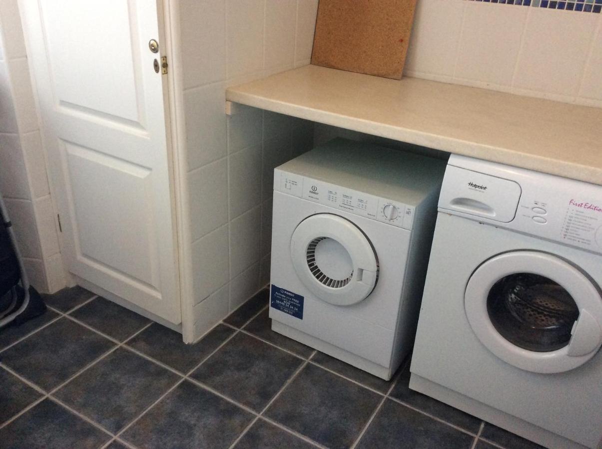 Spinnaker - Self Catering Apartment, Tenby Extérieur photo